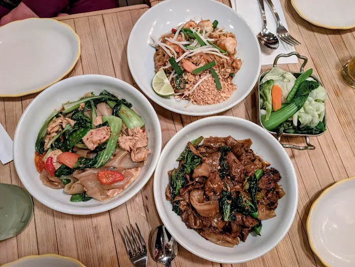 Pure Thai Cookhouse Picture 6