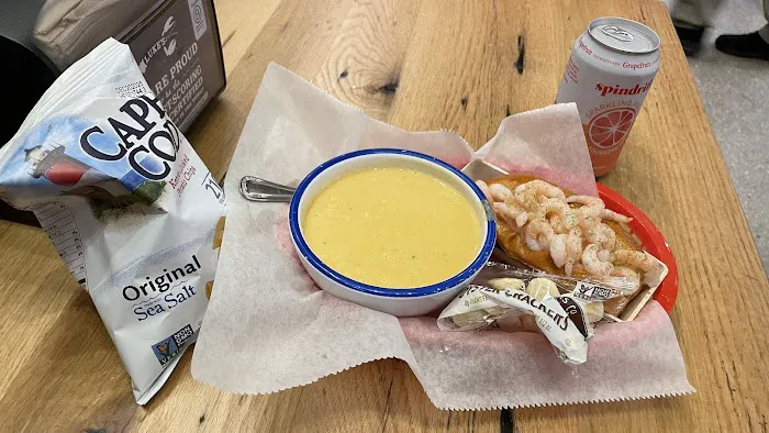 Luke's Lobster Grand Central Picture 1