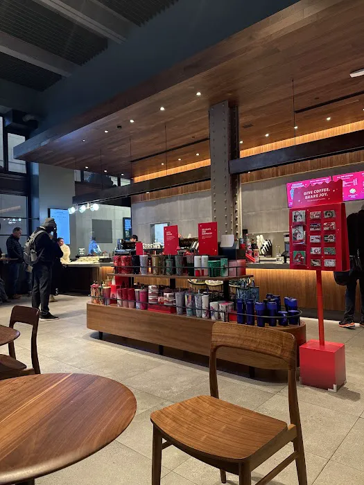Starbucks Picture 4