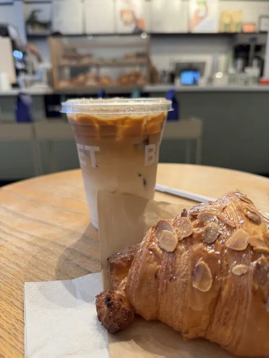 Blank Street Coffee Picture 9