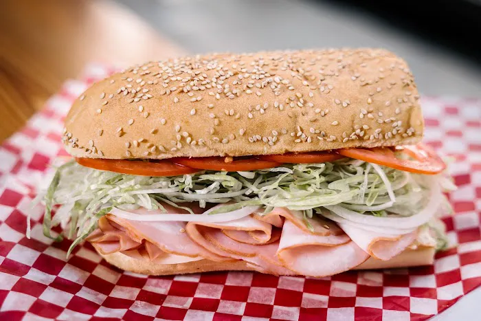 Brett's Deli - Vanderbilt Market Picture 4