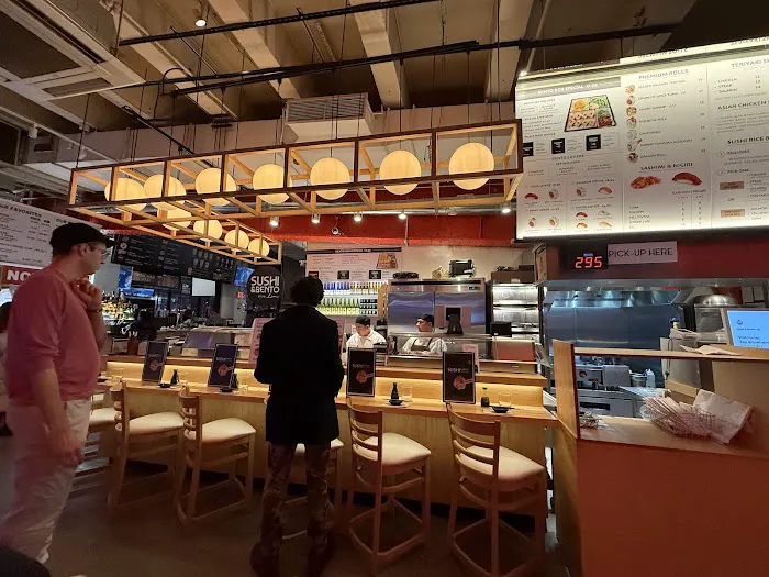 Sushi & Bento By Mr. Lim - Vanderbilt Market Picture 6