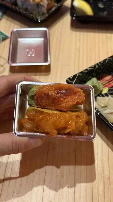 Sushi & Bento By Mr. Lim - Vanderbilt Market Picture 9