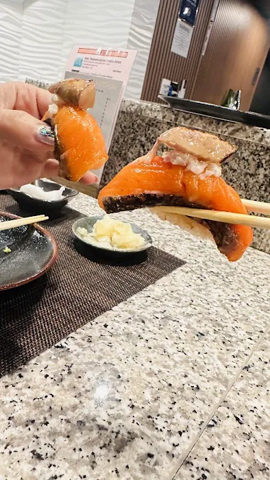 Omakase OSUKAA Midtown East Picture 3