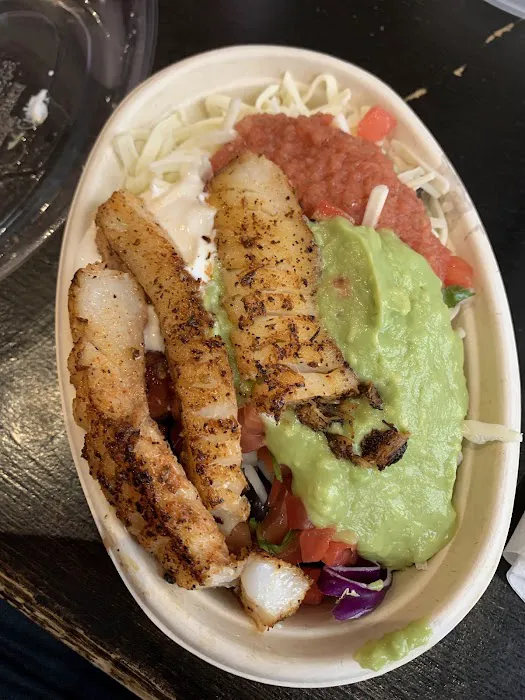 Miss Yolo’s Tacos - Vanderbilt Market Picture 9