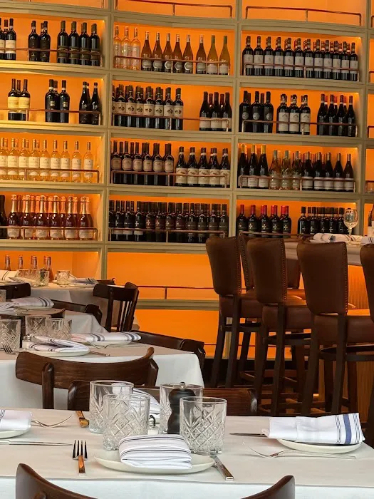 Serafina 777 Third Avenue Picture 5