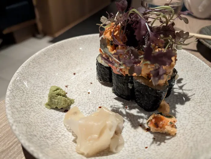 Crave Sushi Bar Picture 9