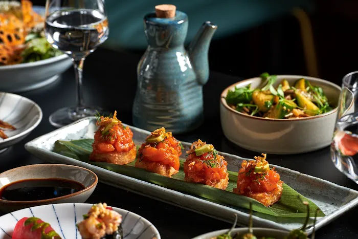 Crave Sushi Bar Picture 1