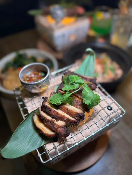 Yezo Thai Isankaya Picture 6