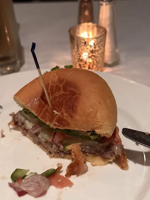 Empire Burger House Picture 6