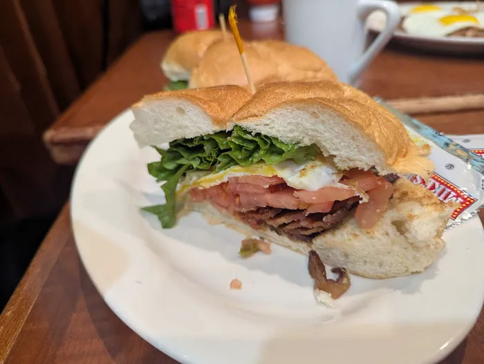 New York Luncheonette Picture 4