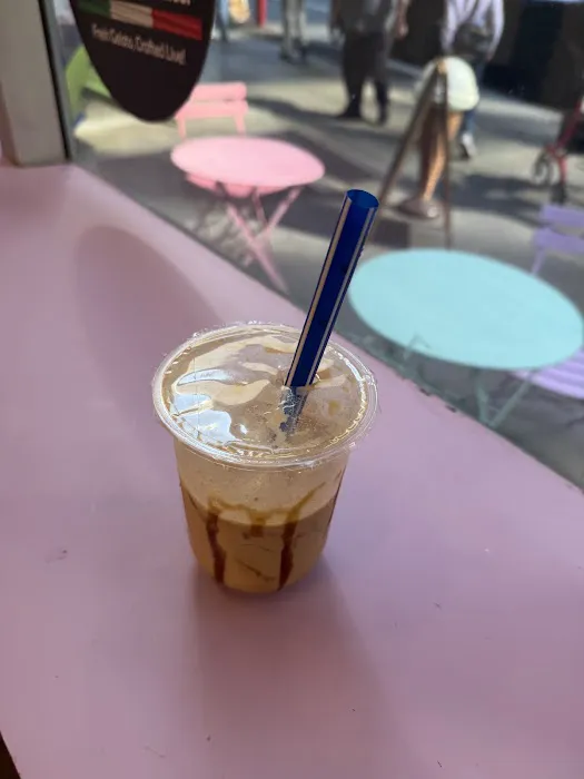 Sip & Scoop Picture 3
