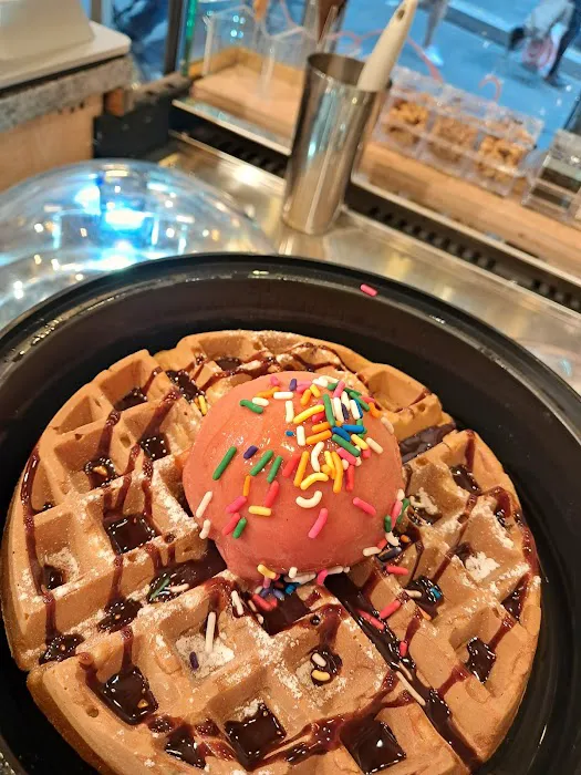Sip & Scoop Picture 9