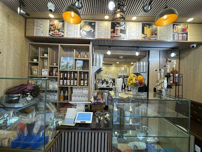Sip & Scoop Picture 6