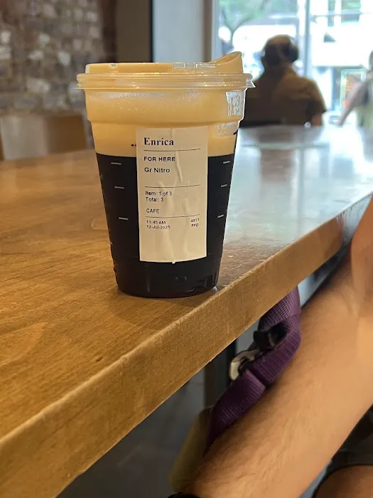 Starbucks Picture 2