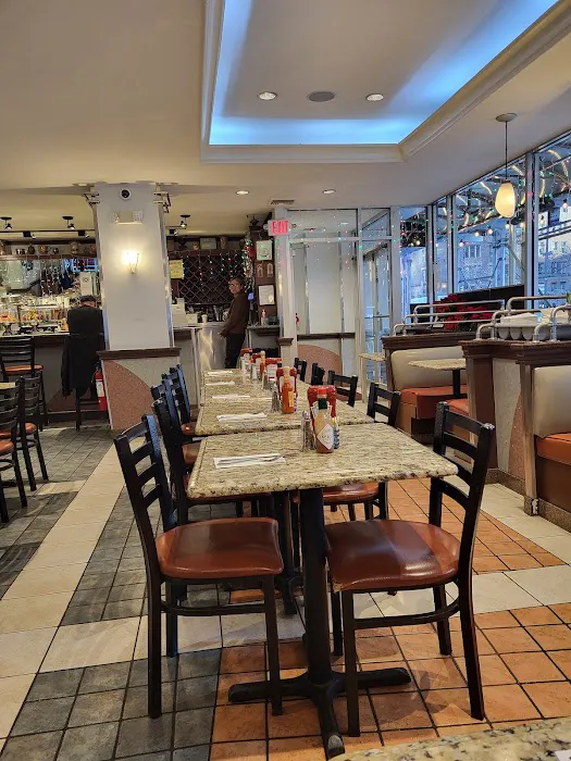 Madison Restaurant Picture 6