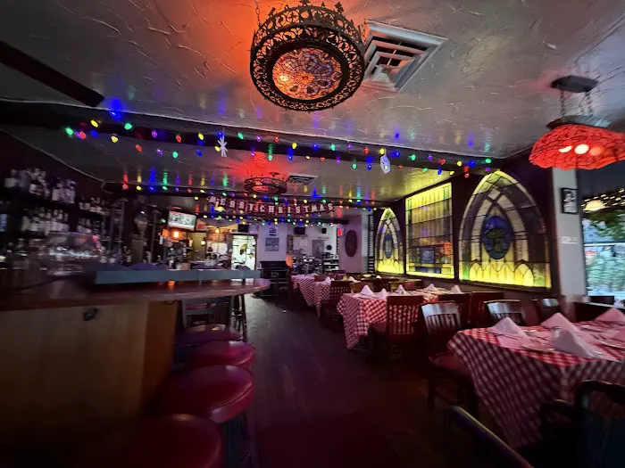 Mimi's Restaurant and Piano Bar Picture 9