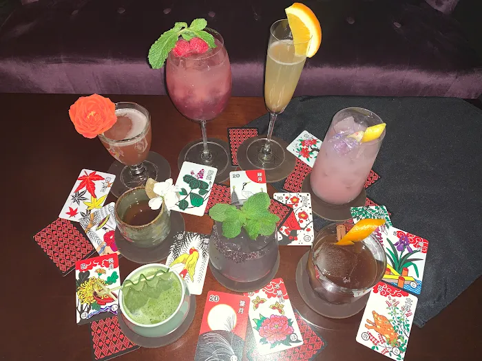 Wildcard Bar Picture 8