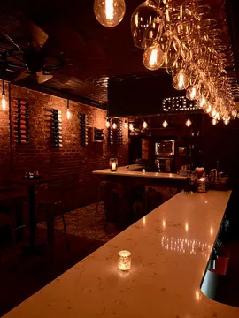 Cello Wine & Cocktail Bistro Picture 5