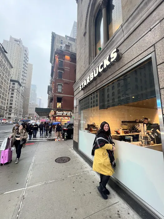 Starbucks Picture 3