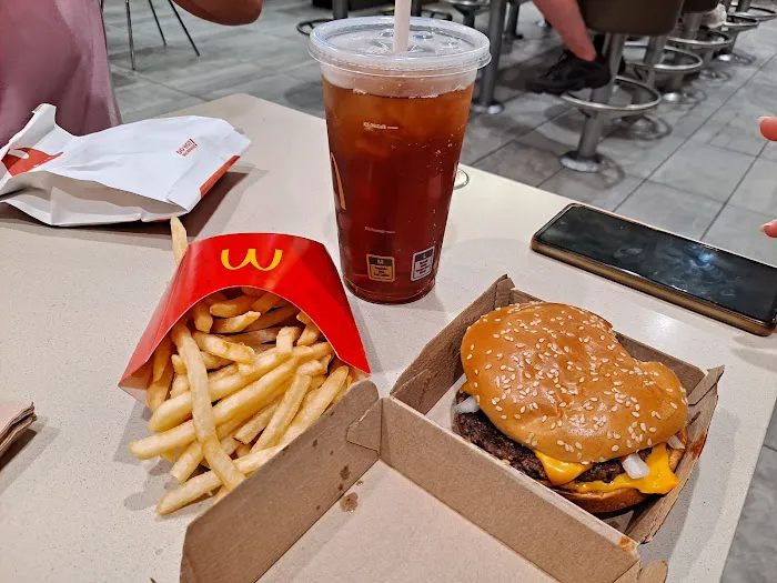McDonald's Picture 9