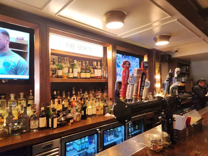 Pig 'N' Whistle Public House Picture 7