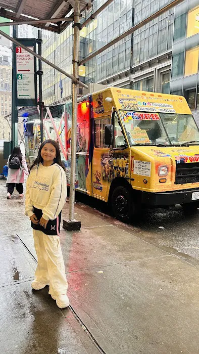 69 El Delicioso Food Truck Picture 3
