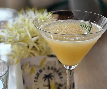 Tommy Bahama Restaurant, Bar & Store