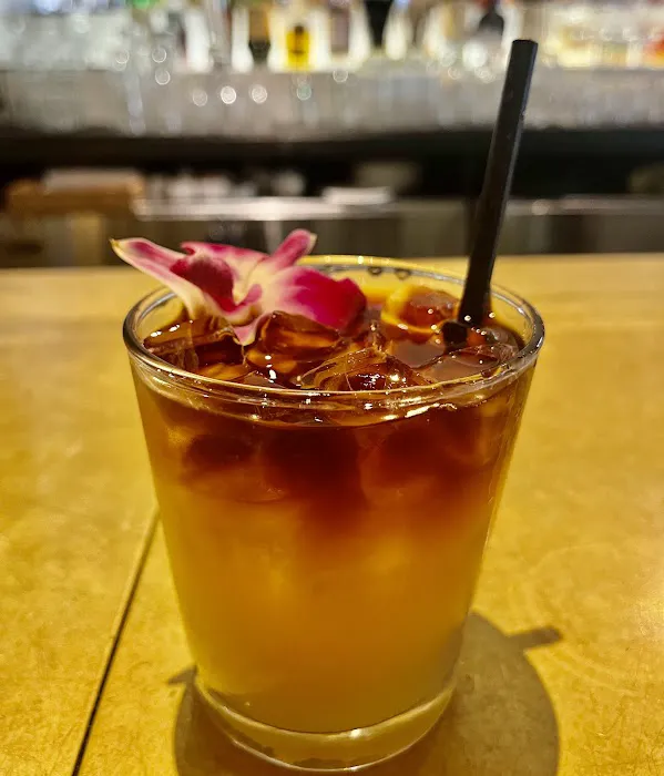 Tommy Bahama Restaurant, Bar & Store Picture 7