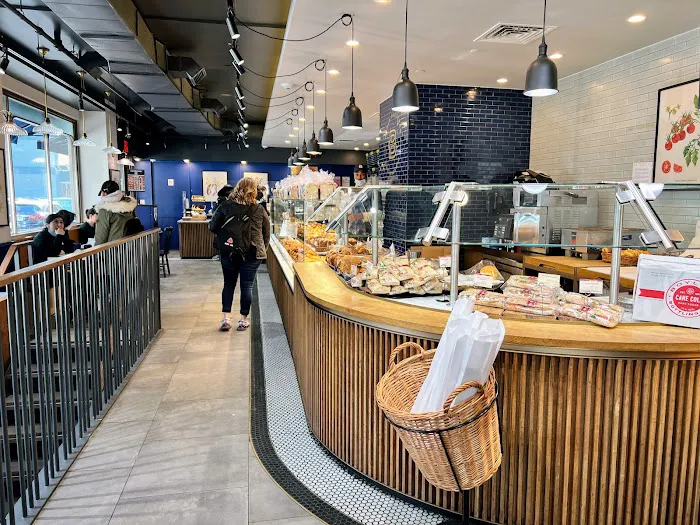 Paris Baguette Picture 10