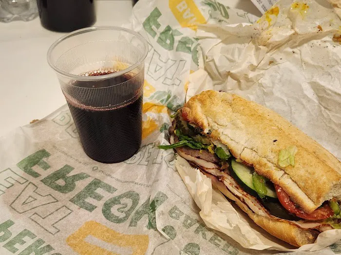 Subway Picture 7