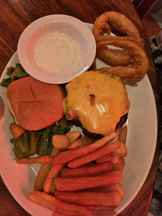 Junior's Restaurant and Bakery Picture 5