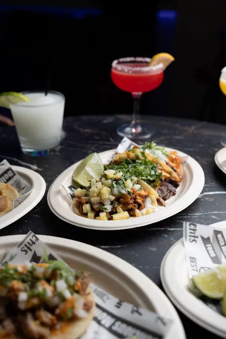 Tacos La Broadway Picture 2