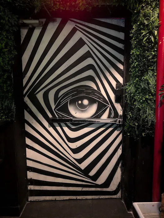 Rabbit Hole TSQ Picture 8