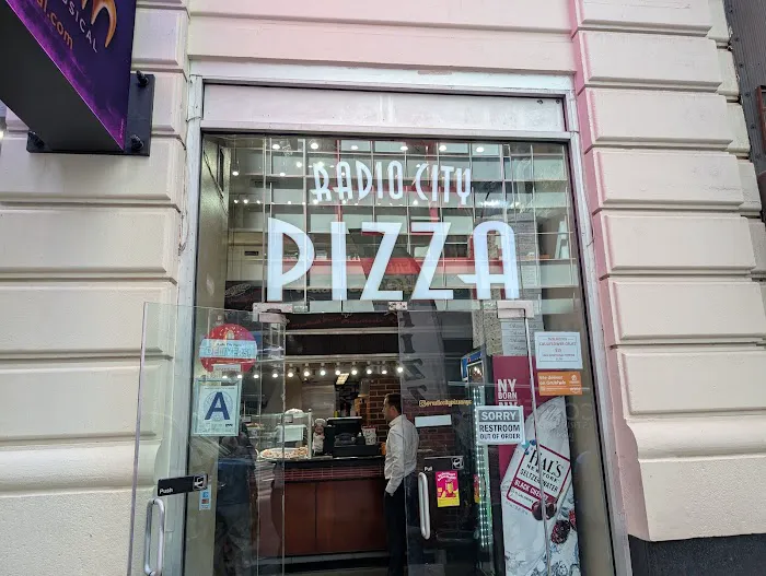 Radio City Pizza Picture 9