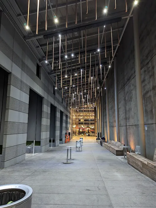 Pedestrian Arcade Picture 9