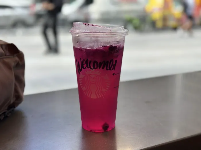 Starbucks Picture 2