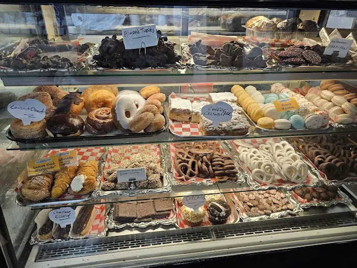 810 Deli & Cafe Picture 1