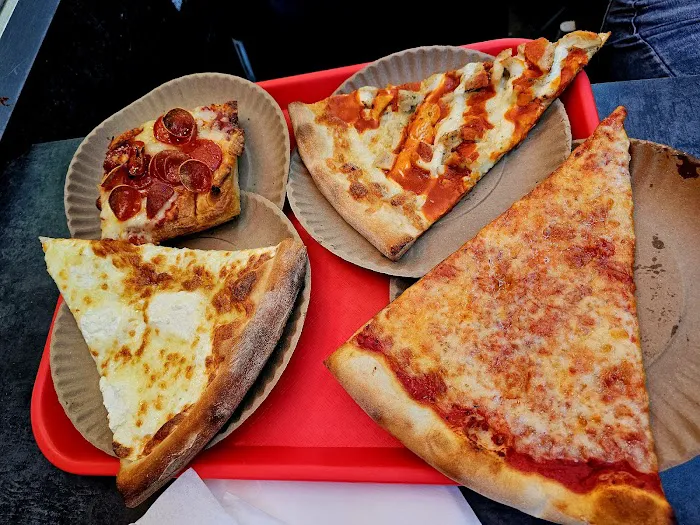 Famous Original Rays Pizza Picture 5