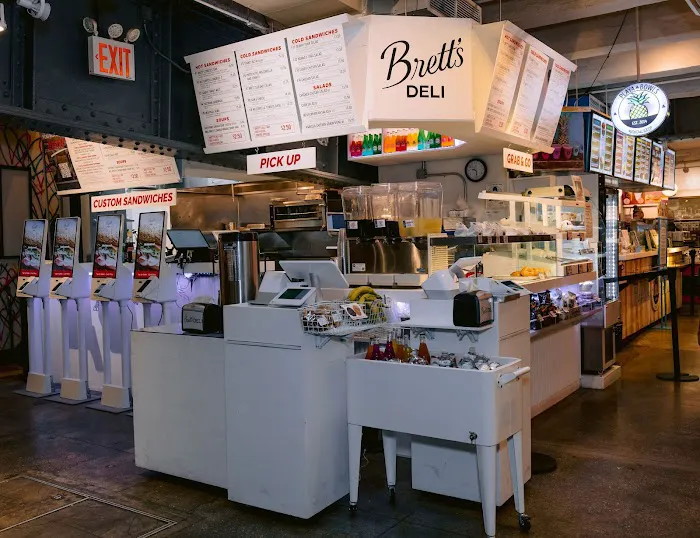 Bretts Deli - 6 1/2 Avenue Market Picture 10