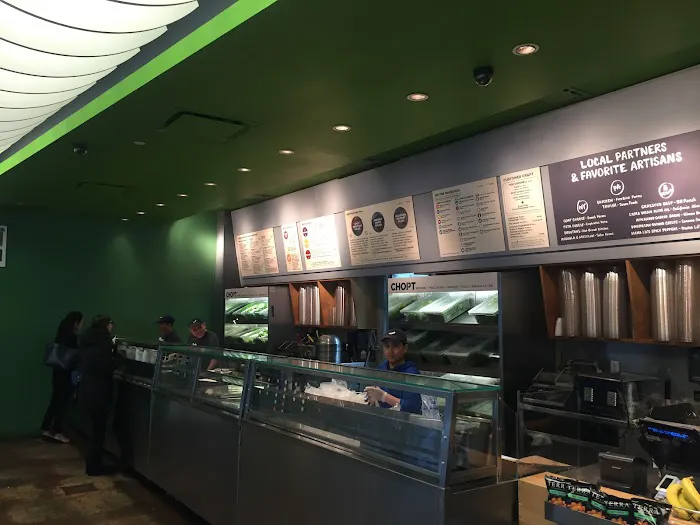 Chopt Creative Salad Co. Picture 5