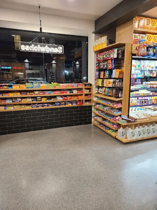 Kitchen Valley Marketplace Picture 3