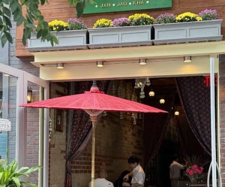 Jan Jao Kha Thai Restaurant