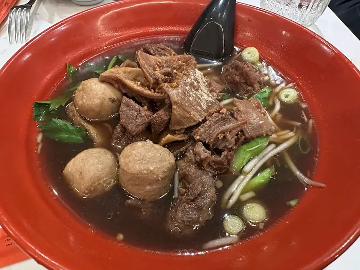Wondee Thai Curry & Noodles Picture 9