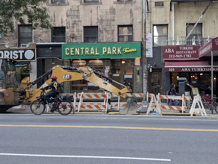 Central Park Tavern Picture 3