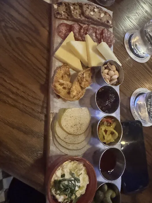 Central Park Tavern Picture 10