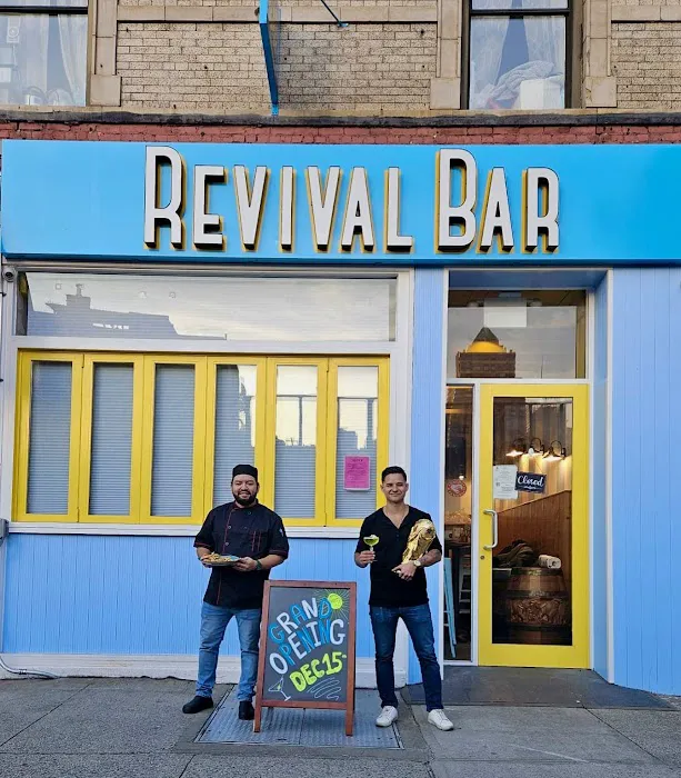 Revival Bar Restaurant Picture 8