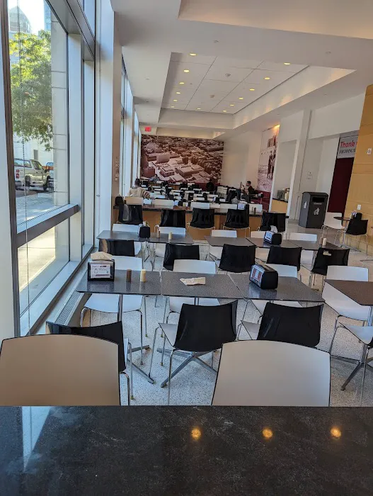 Fordham University Cafetería Picture 4