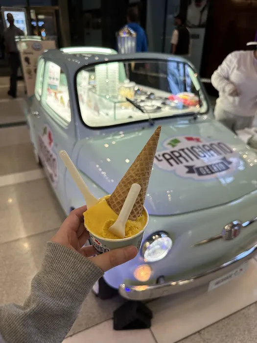 L'Artigiano Gelato Picture 7