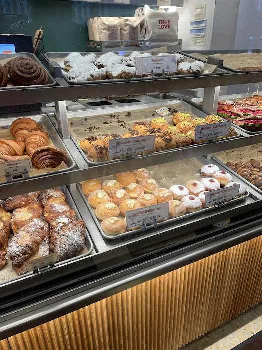Breads Bakery Picture 7